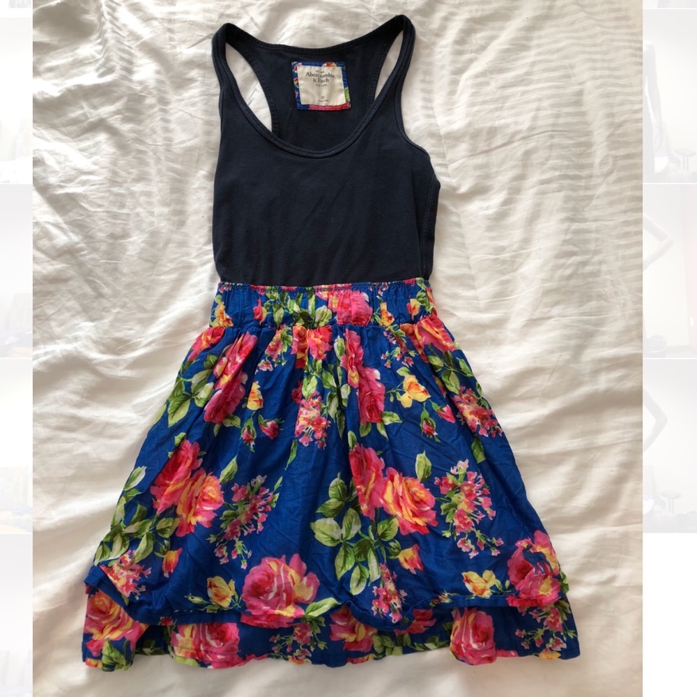 ABERCROMIE AND FITCH DRESS